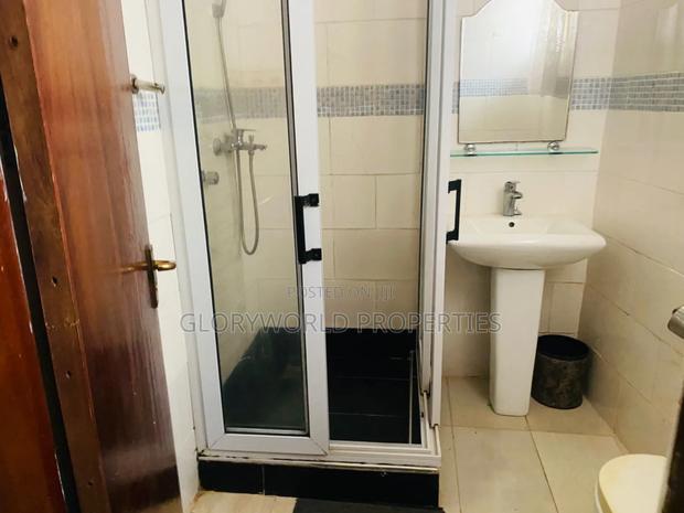 Spacious , Furnished Room at Spintex. (Ghc 550 a Day) · Photo 5