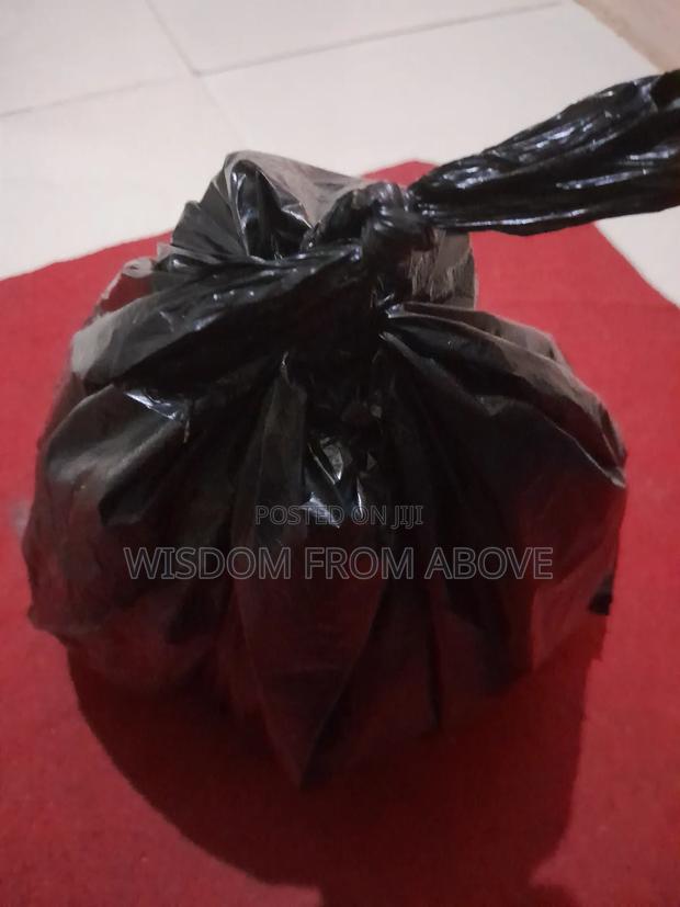 2.5 Litres Half Gallon Pure Village Bees Honey From Kwahu · Photo 3