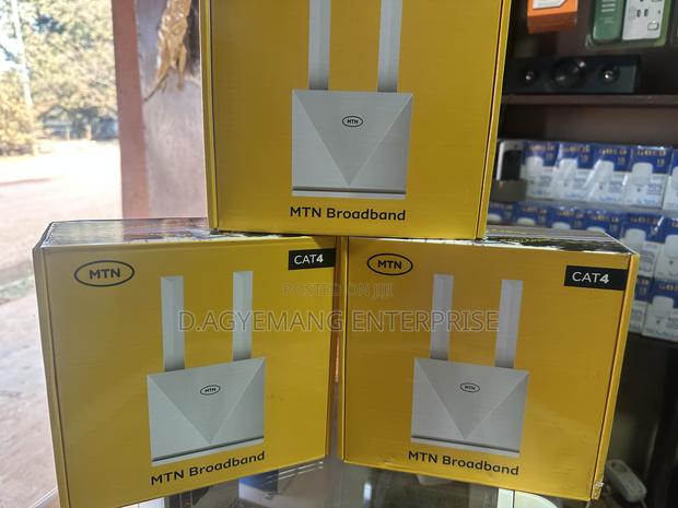 MTN Zte Router With Power Bank · Photo 4