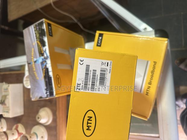 MTN Zte Router With Power Bank · Photo 3