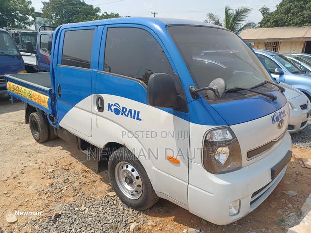 Automatic Mini Truck Double Cabin · Photo 1