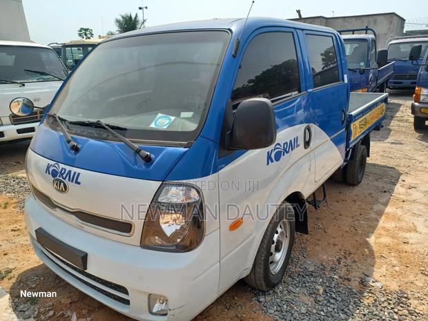 Automatic Mini Truck Double Cabin · Photo 3