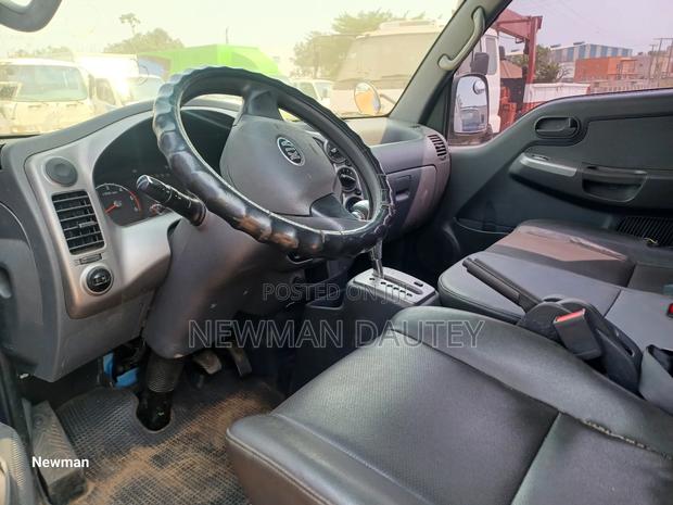 Automatic Mini Truck Double Cabin · Photo 4