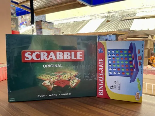Scrabble and Four in Row Game · Photo 1