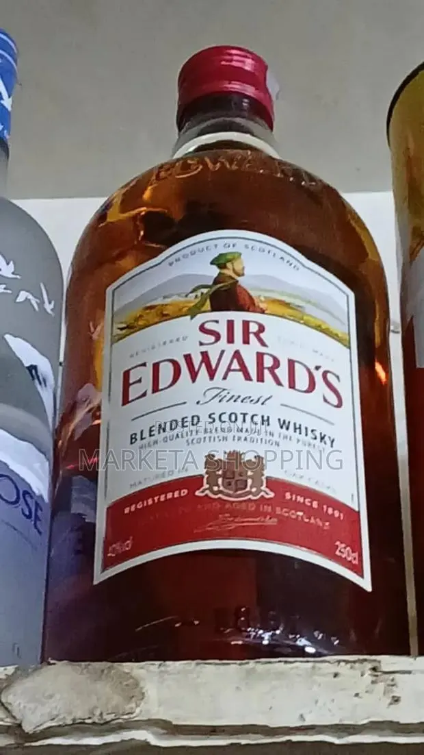 Sir Edwards Finest Scotch Whiskey 250cl · Photo 1