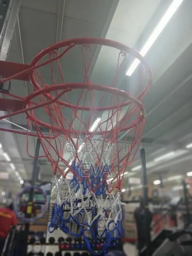 Basketball Hoop · Photo 1