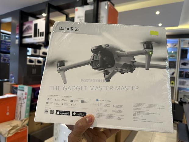 Dji Air 3s Drone With Rc 2 Fly More Combo · Photo 3