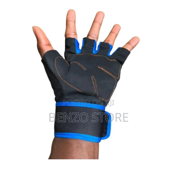 Half Fingers Hand Gloves For Gym, Military And Motor Riding · Photo 1