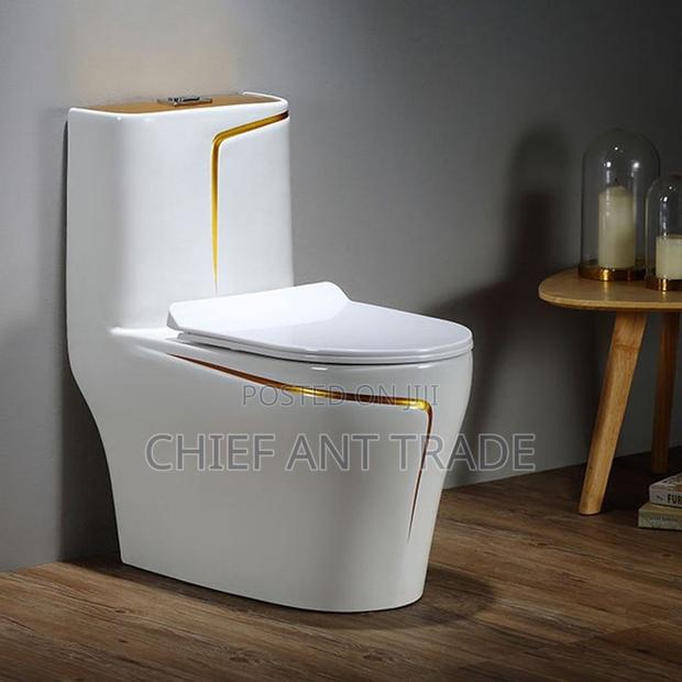 Wc. Toilet Seat. T9318/A057 · Photo 2