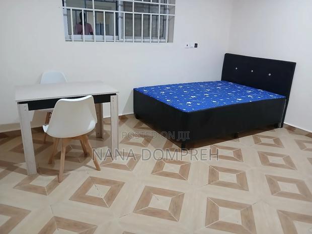 Blue and Black Inbuilt Double Bed · Photo 6