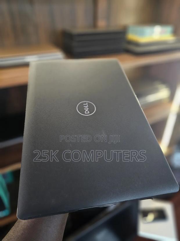 Laptop Dell Latitude 3520 16GB Intel Core I7 SSD 256GB · Photo 3