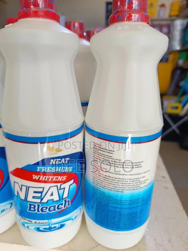Neat Bleach · Photo 3