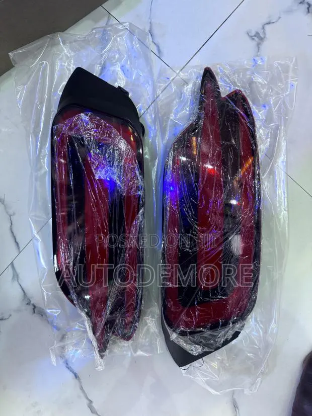 Honda Civic 2016-2021rear Bumper Reflector Led · Photo 1
