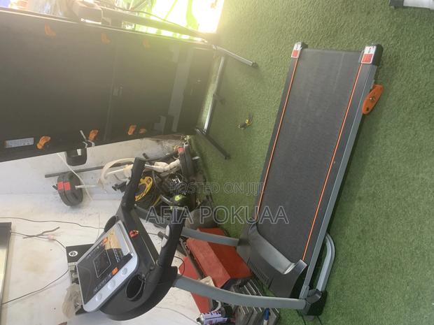 Treadmill Exercise Machine 120kg · Photo 2