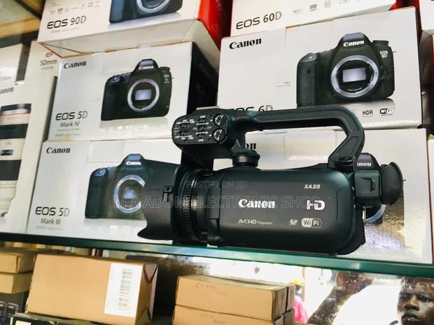 Canon XA25 SDI/HDMI Video Camera: Elevate Your Storytelling · Photo 1