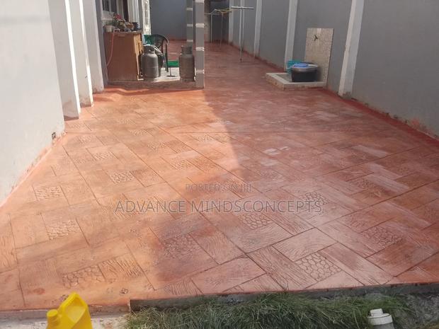 Floor Decorative Concrete Design · Photo 3