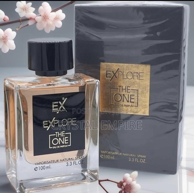 EXPLORE the One Perfume · Photo 3