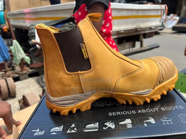 Safety Boot · Photo 2