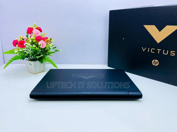 New Laptop HP Victus 15 8GB Intel Core i5 SSD 512GB · Photo 1