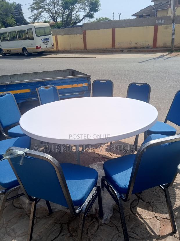 Round White Event Table 10 Seater · Photo 2