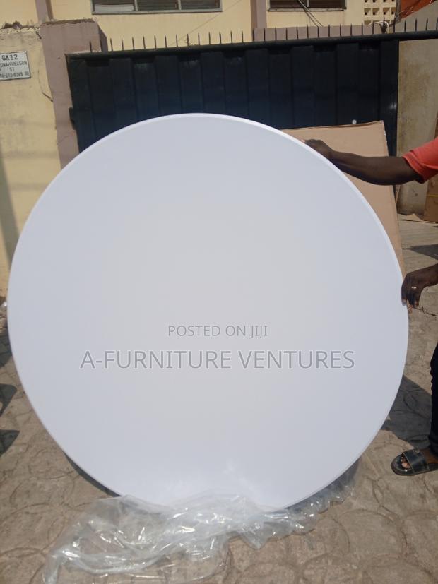 Round White Event Table 10 Seater · Photo 3