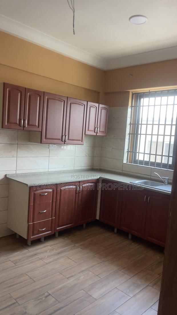 2bdrm Apartment in Botwe School for rent · Photo 7