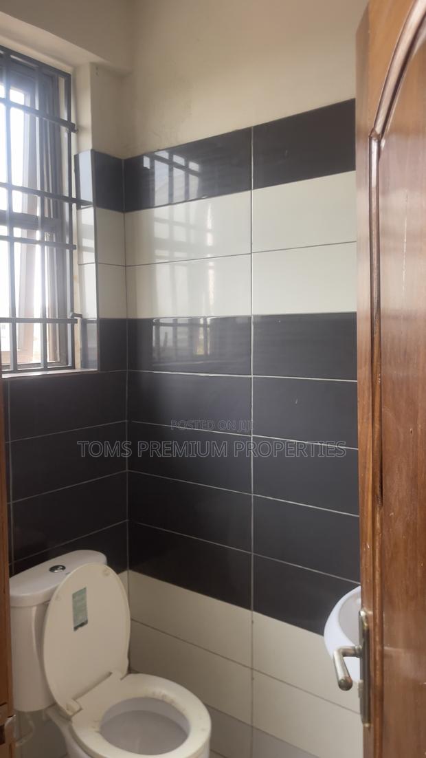 2bdrm Apartment in Botwe School for rent · Photo 5