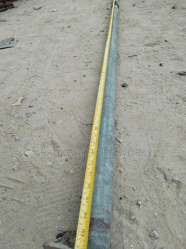 Metal Pipes/Acrojacks/Props/Jacks · Photo 2