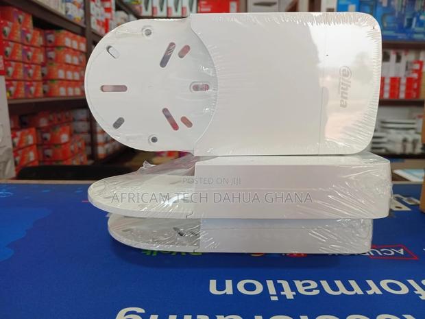 Dahua Plastic Junction Box · Photo 1