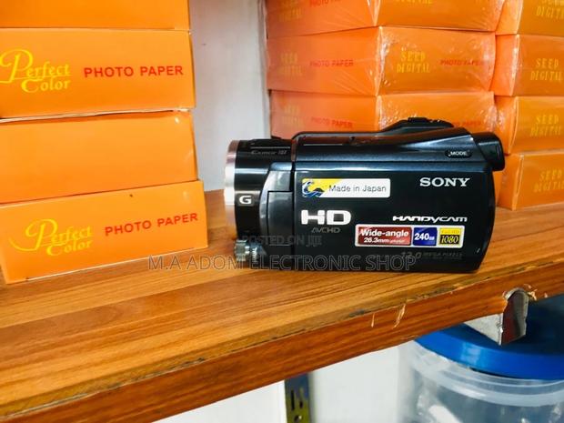 Brand New Sony HDR-XR550: Affordable 1080p FHD Video Camera · Photo 1