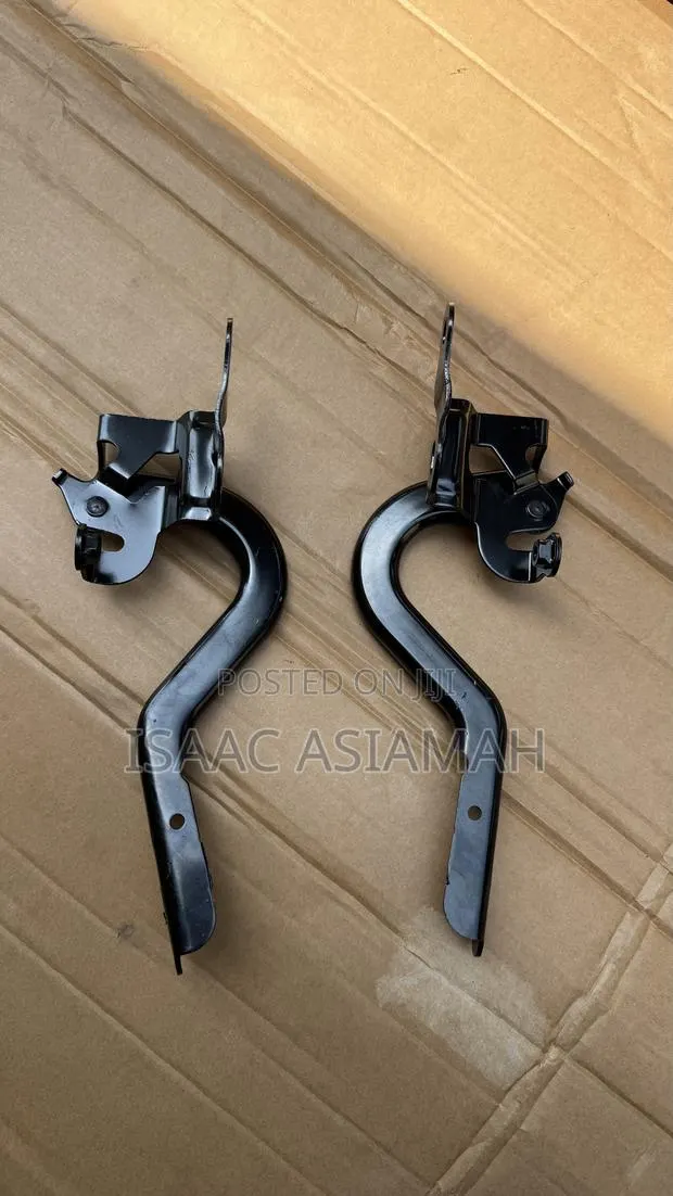 Yaris 2012,2013,2014,2015,2016 Bonnet Hinge / Inches · Photo 1