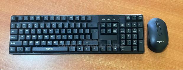 Logitech Wireless Keyboard and Mouse Combo Set - MK290 · Photo 2