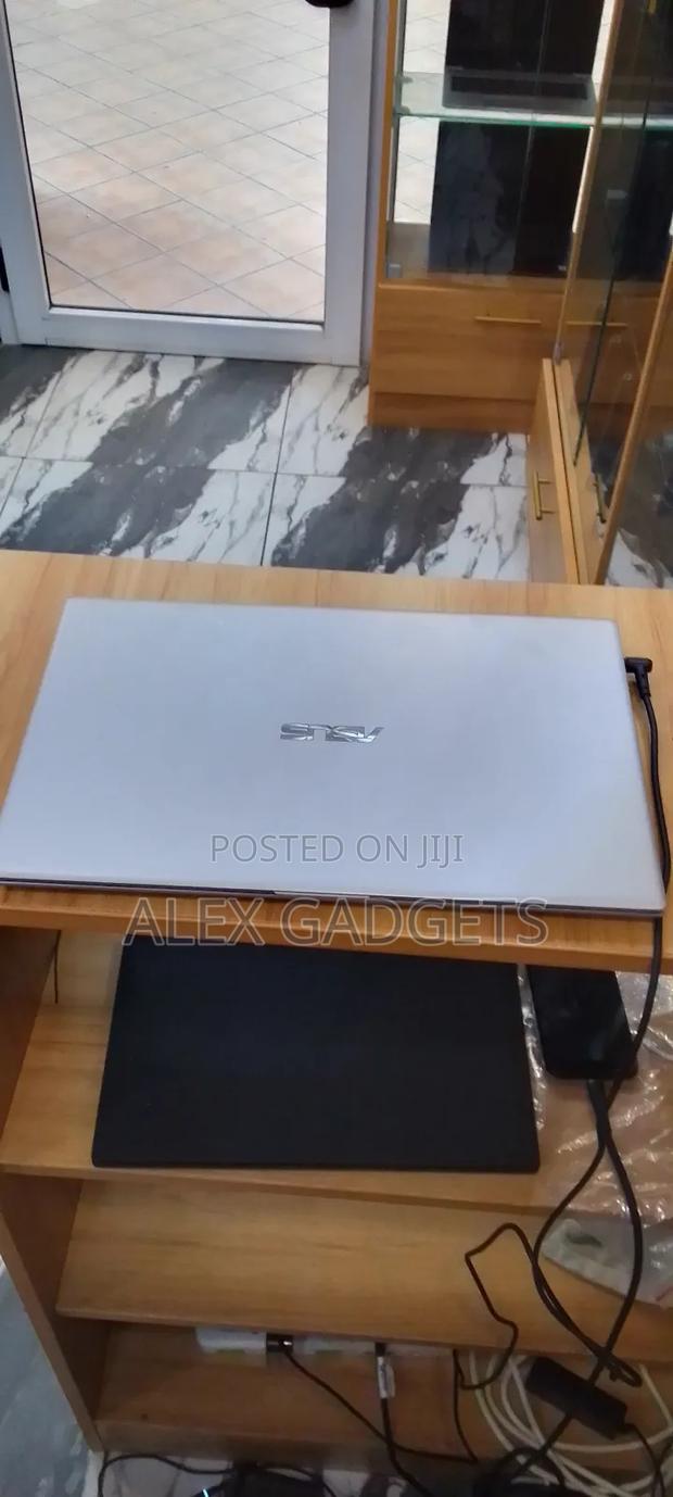 Laptop Asus VivoBook F512DA 12GB Intel Core I5 SSD 256GB · Photo 2