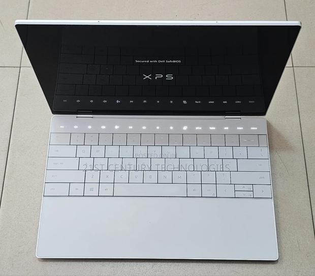 Laptop Dell XPS 13 9320 16GB Intel Core i7 SSD 1T · Photo 1