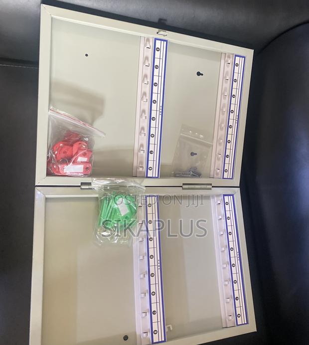 Key Cabinet · Photo 1