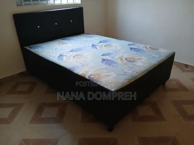 Navy Green Inbuilt Bed · Photo 4