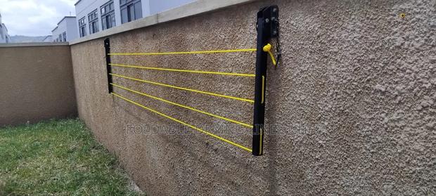 Downwards Foldable Drying Line · Photo 4