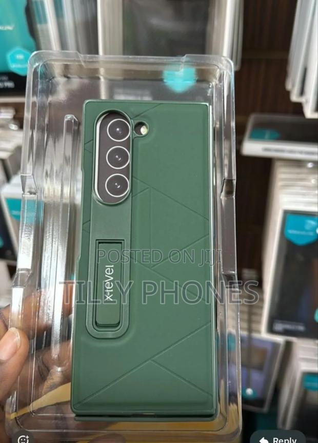 Galaxy Z Fold 6 Case · Photo 1