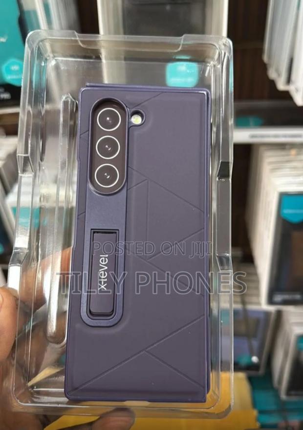 Galaxy Z Fold 6 Case · Photo 4