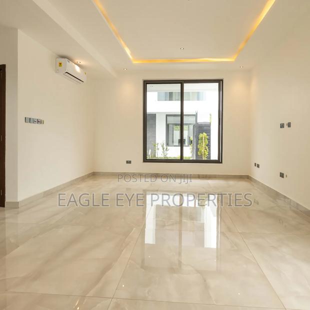 4bdrm House in Cantonments for sale · Photo 3