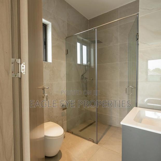 4bdrm House in Cantonments for sale · Photo 5