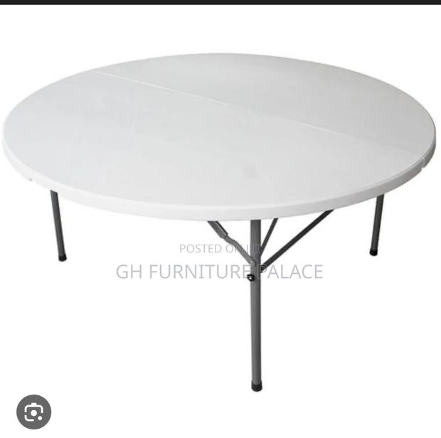 Round Table for Office and Event · Photo 1
