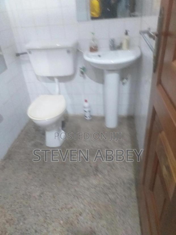 1bdrm Apartment in Adom Agency, Teshie for rent · Photo 2