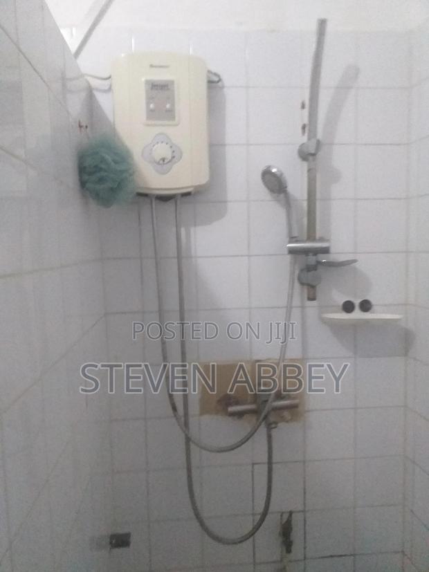 1bdrm Apartment in Adom Agency, Teshie for rent · Photo 3