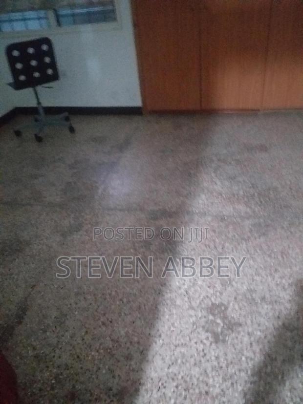 4bdrm House in Adom Agency, Teshie for rent · Photo 3