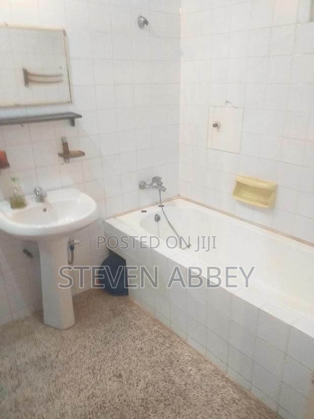 4bdrm House in Adom Agency, Teshie for rent · Photo 4