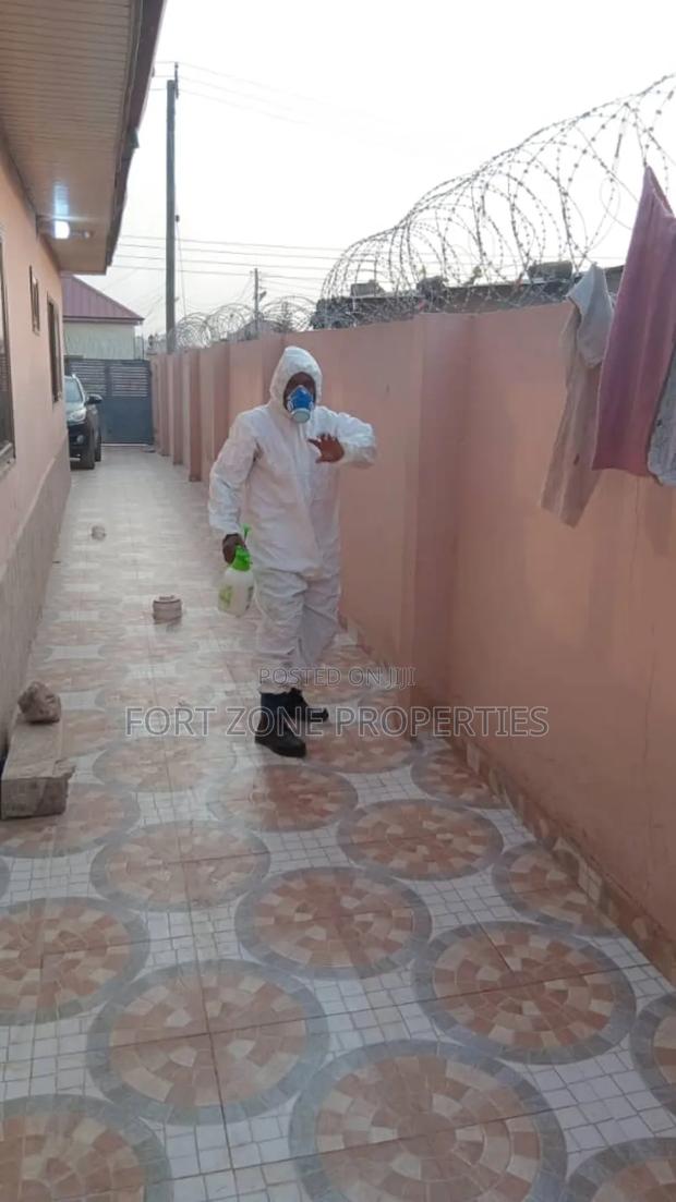 Residence Fumigate. · Photo 2
