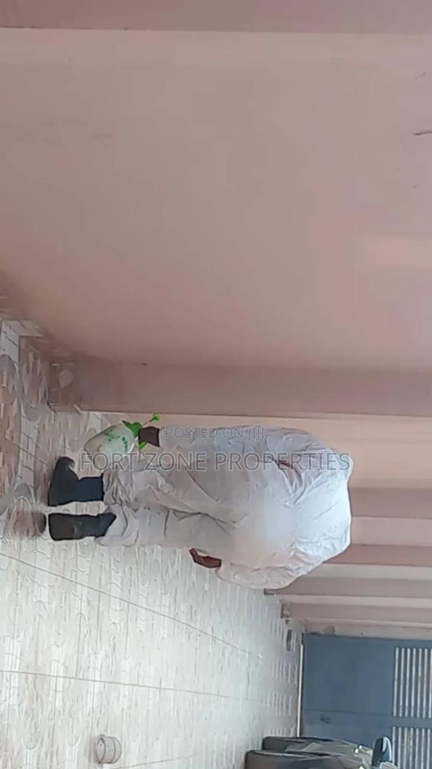 Residence Fumigate. · Photo 3