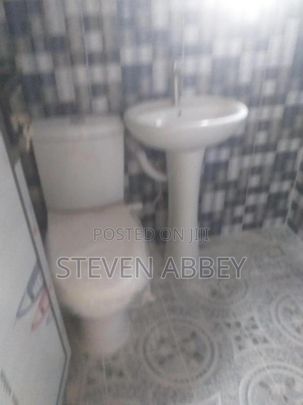 1bdrm Apartment in Adom Agency, Teshie for rent · Photo 5