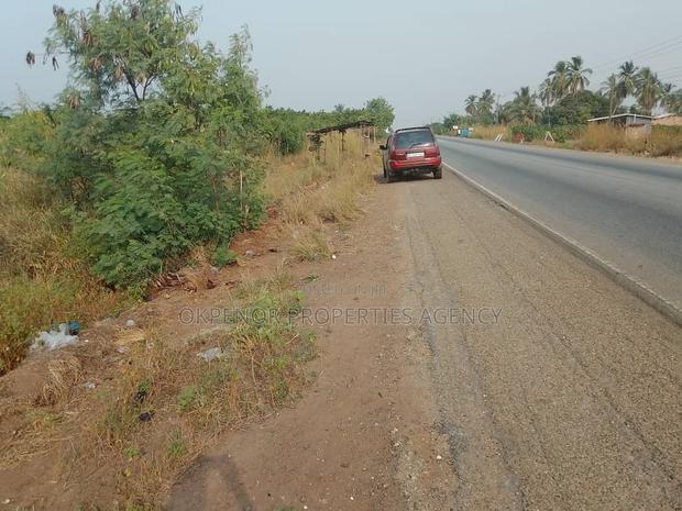 Roadside Land for Sale · Photo 3